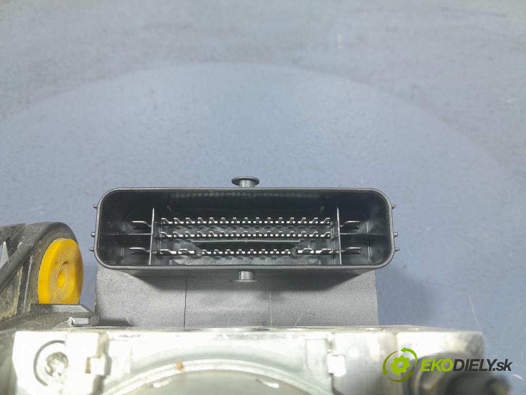 Skoda Octavia 2024 čerpadlo ABS x 5WA614517DF
