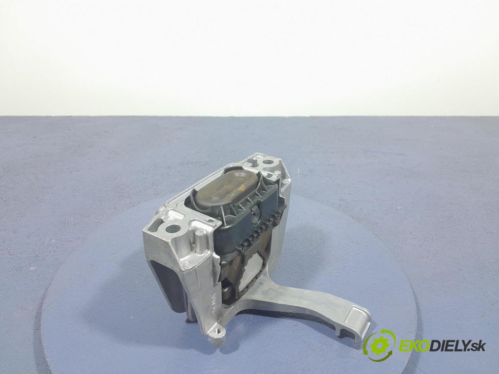 Skoda Octavia 2024 Vankúš/: držiak Motor: 5WA199262BB