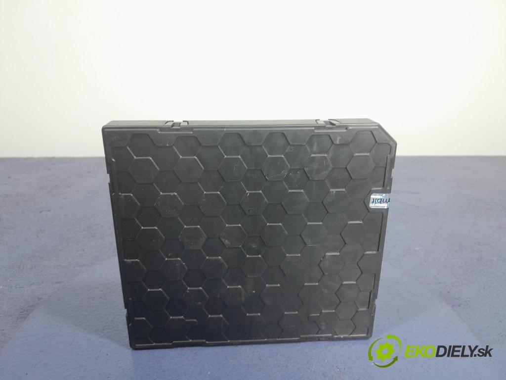 Skoda Octavia 2024 riadiaca jednotka Komfortu 5WA937086BL
