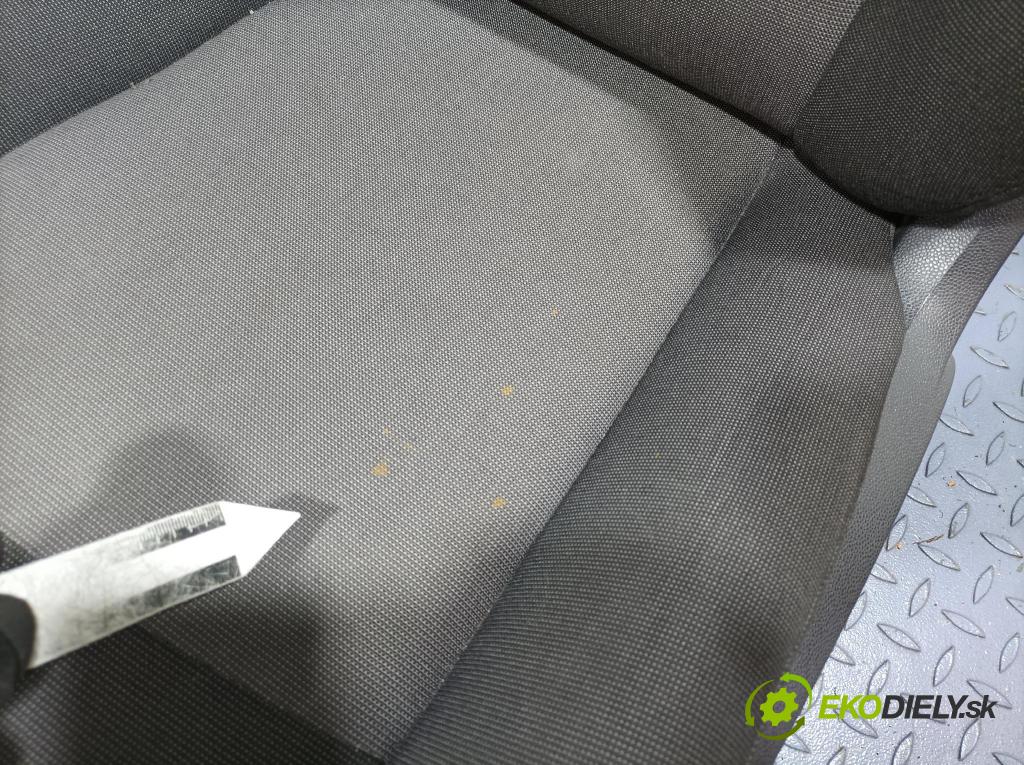 Ford Fiesta 2017 Sedačka Ovládače:
