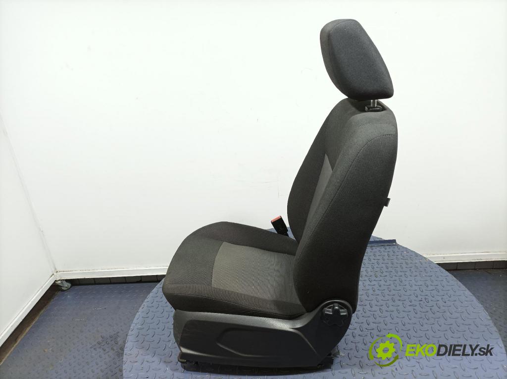 Ford Fiesta 2017 Sedačka Ovládače: