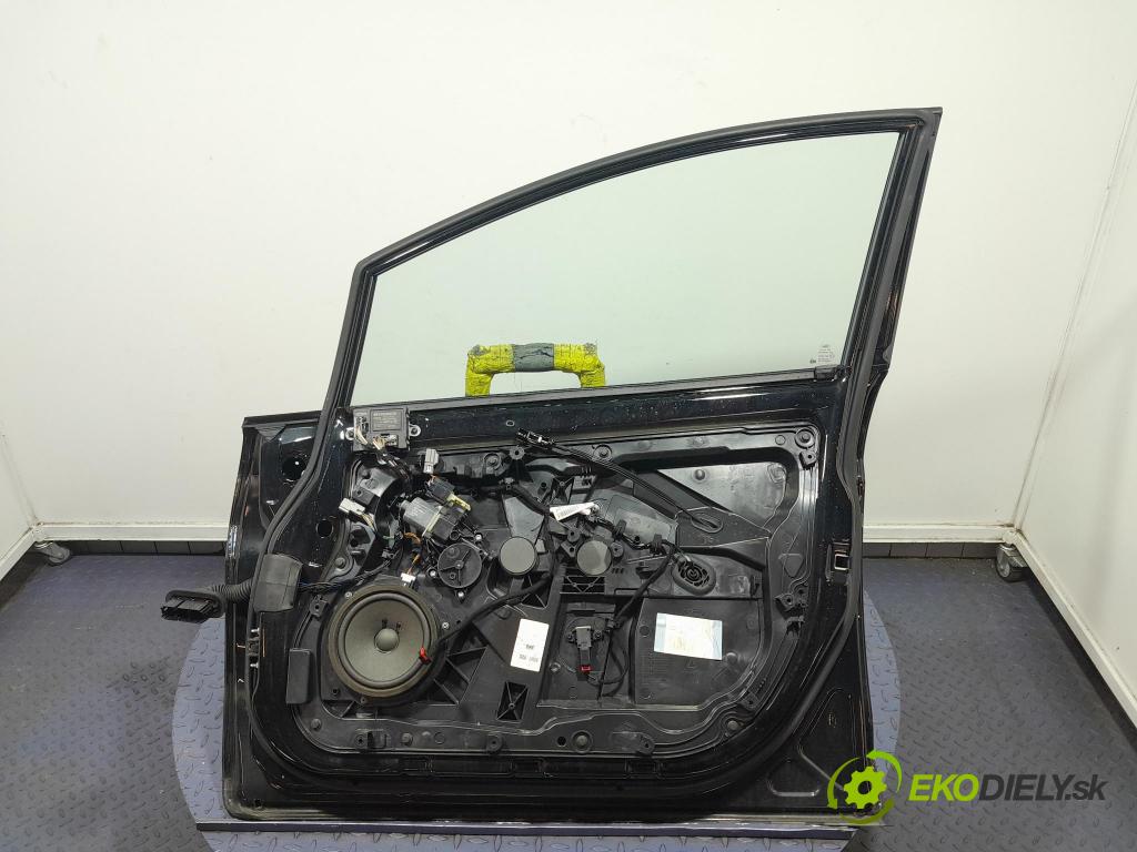 Ford Fiesta 2017 dvere Predné pravé 