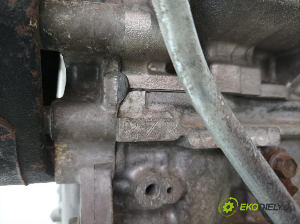 Toyota Prius 2013 motor Benzín: 2ZRFXE