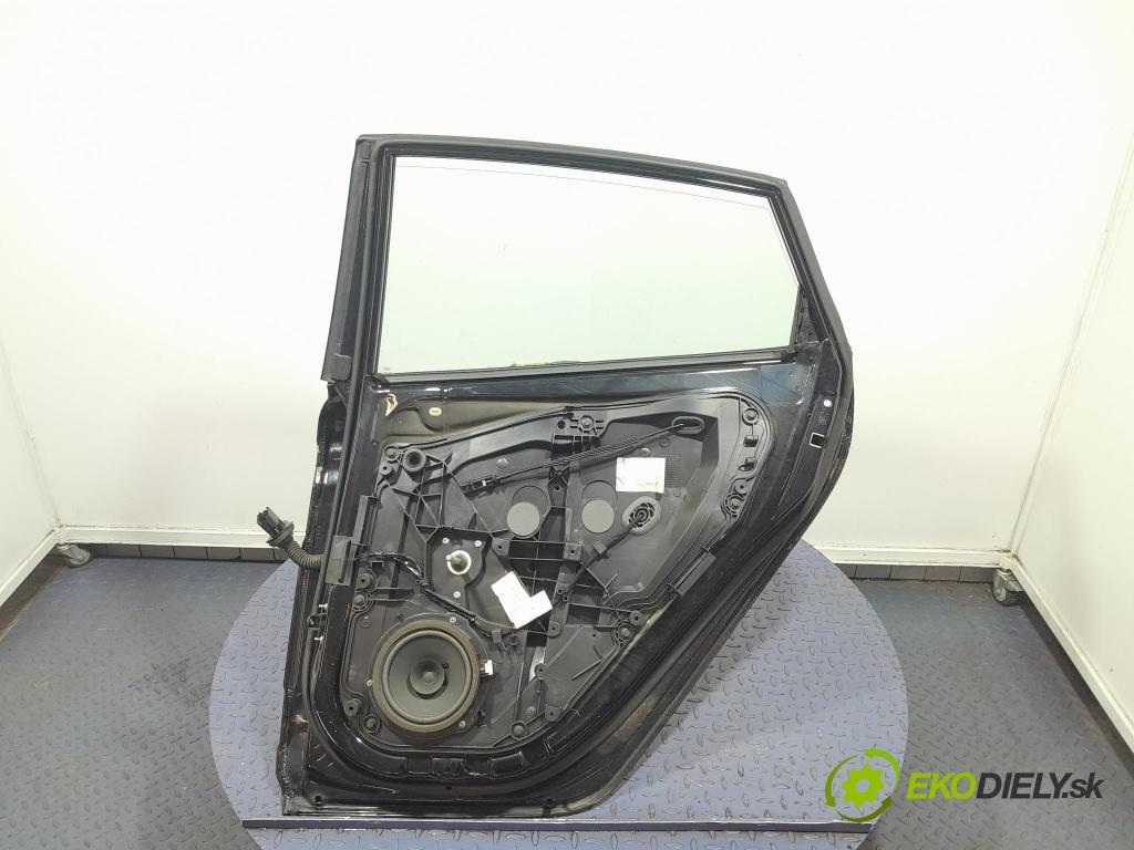 Ford Fiesta 2017 dvere zad pravé 