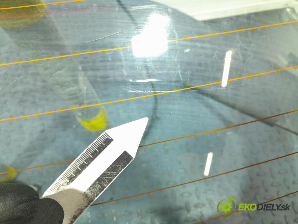 Ford Fiesta 2017 zadna dveře kufra: kufra: