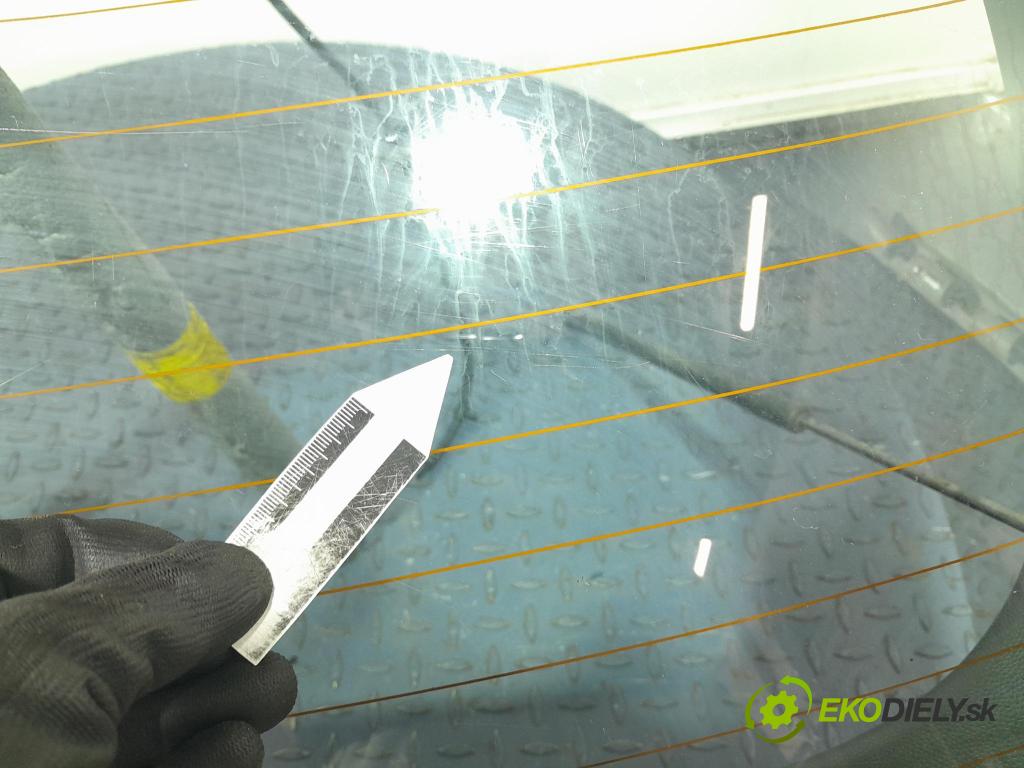 Ford Fiesta 2017 zadna dveře kufra: kufra: