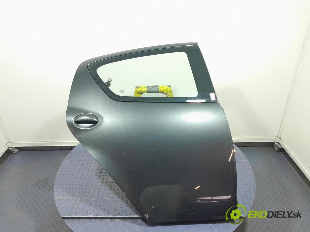 Toyota Aygo 2008 dvere zad pravé