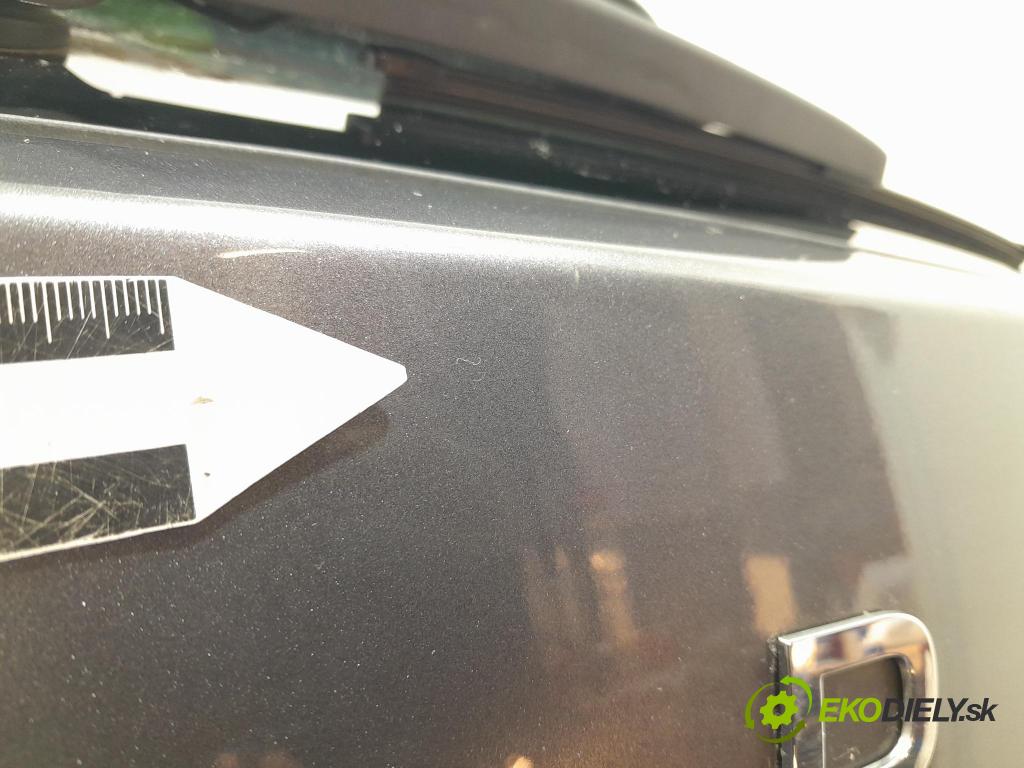 Skoda Octavia 2024 zadna dveře kufra: kufra:
