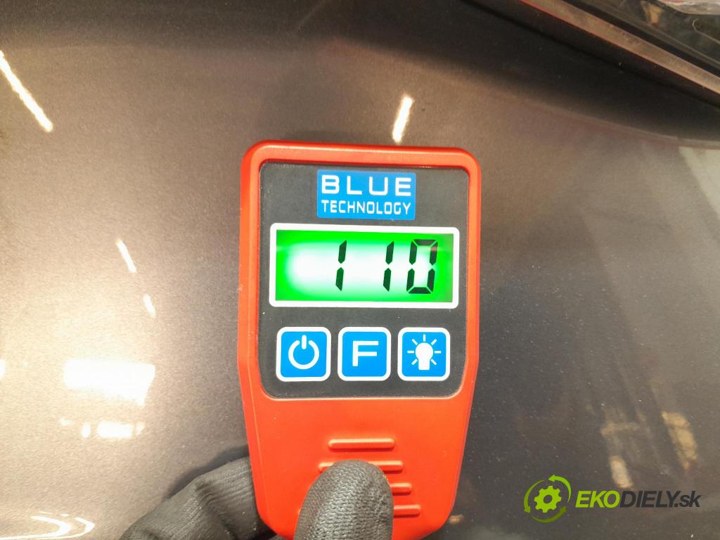 Skoda Octavia 2024 zadna dveře kufra: kufra: