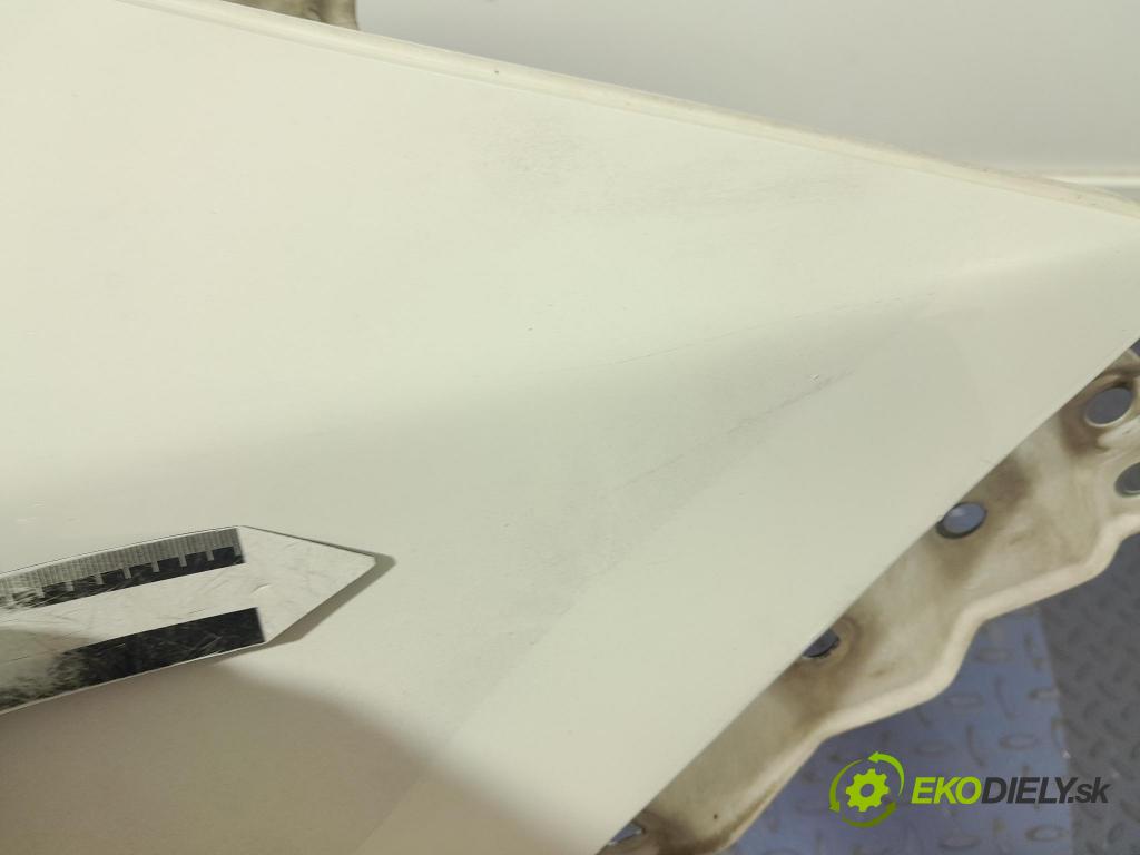 Toyota Prius 2013 blatník Predné v pravo: 