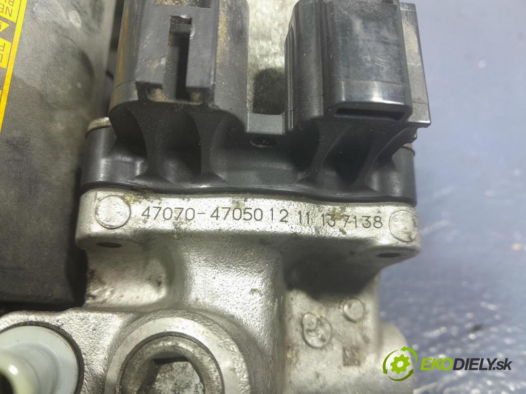 Toyota Prius 2013 čerpadlo ABS x 47070-47050