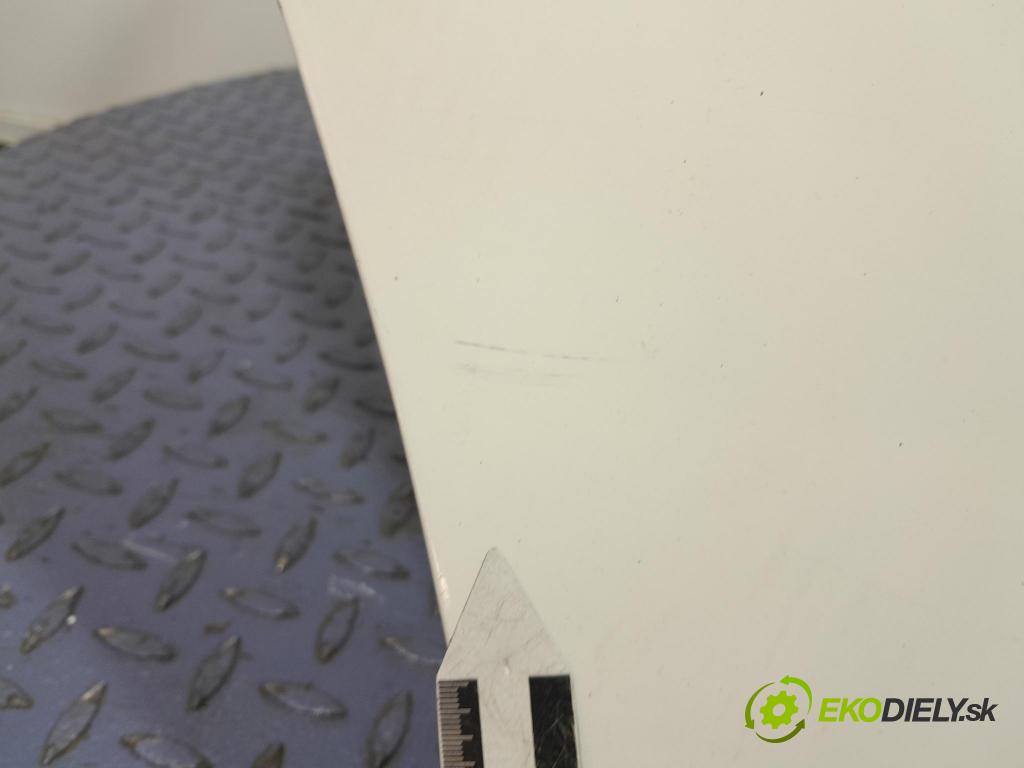 Toyota Prius 2013 dvere zad pravé