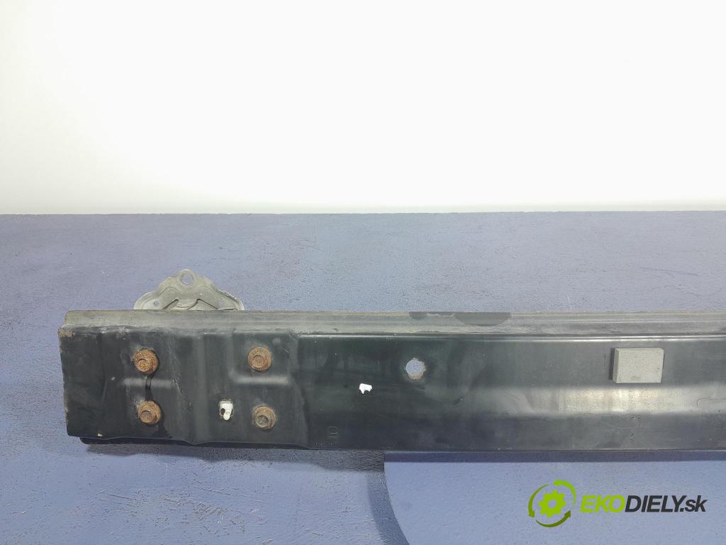 Toyota Prius 2013 výstuha narazník zad
