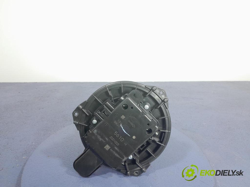 Lexus ES 2023 ventilátor Vzduch: