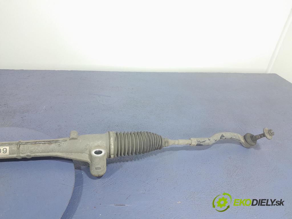 Toyota Prius 2013 Ozubené kolo: volant