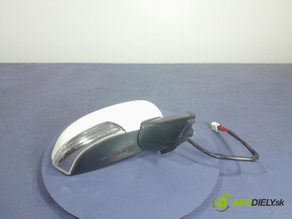 Toyota Prius 2013 zpětné zrcátko prave