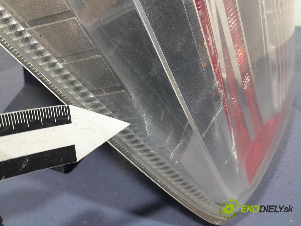 Toyota Prius 2013 světlo Zad: levá Mimo: