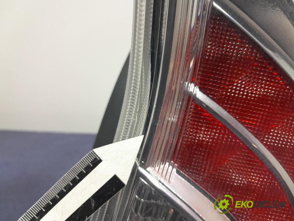 Toyota Prius 2013 světlo Zad: Práva: Mimo: