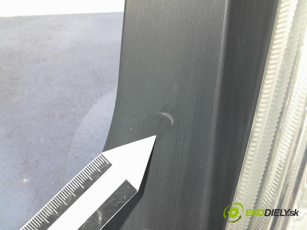 Toyota Prius 2013 světlo Zad: Práva: Mimo: