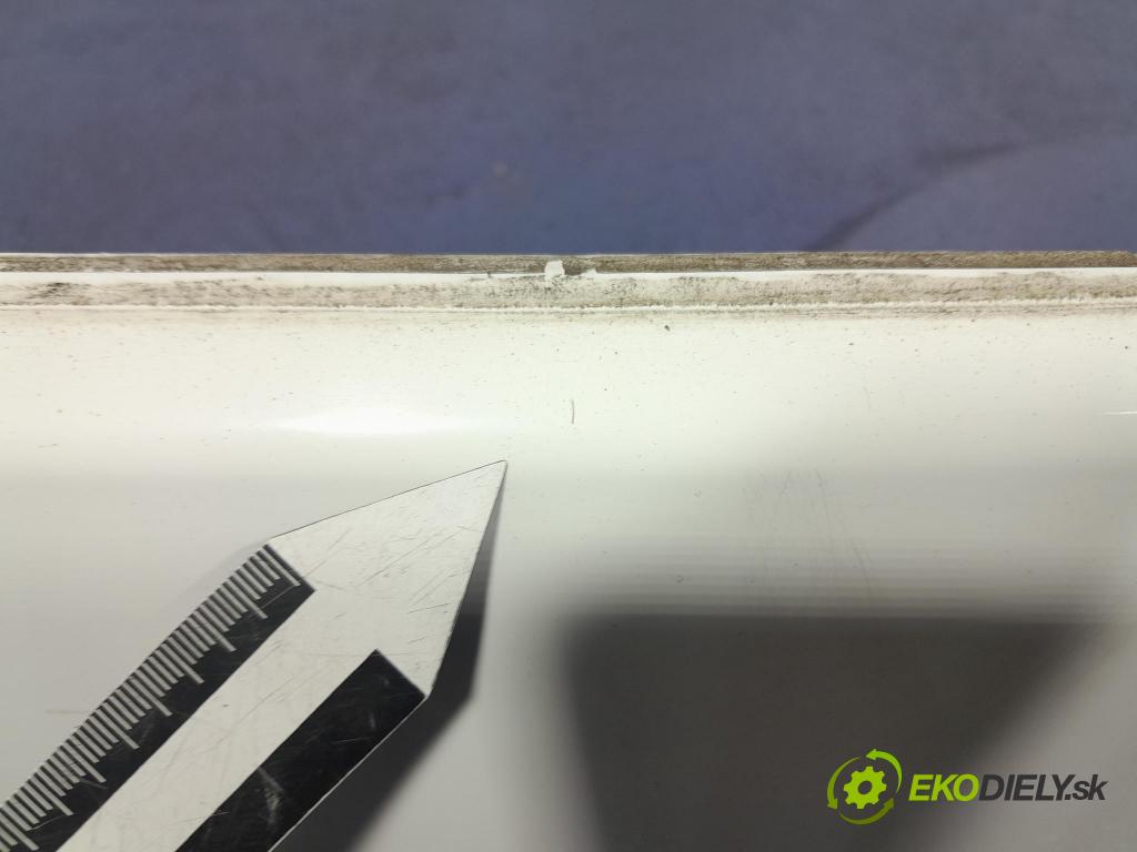 Toyota Prius 2013 zaslepka: zad 76811-47070