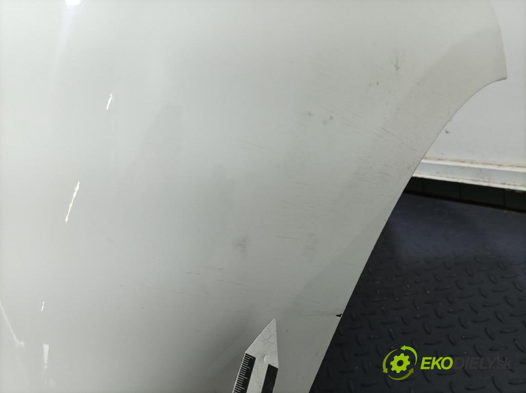 Toyota Yaris 2014 nárazník zad