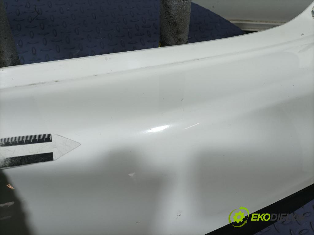 Toyota Yaris 2014 nárazník zad