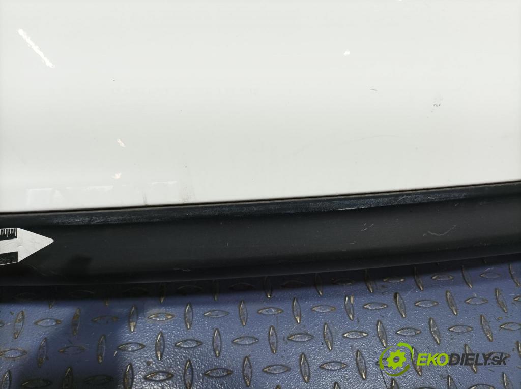 Toyota Yaris 2014 nárazník zad