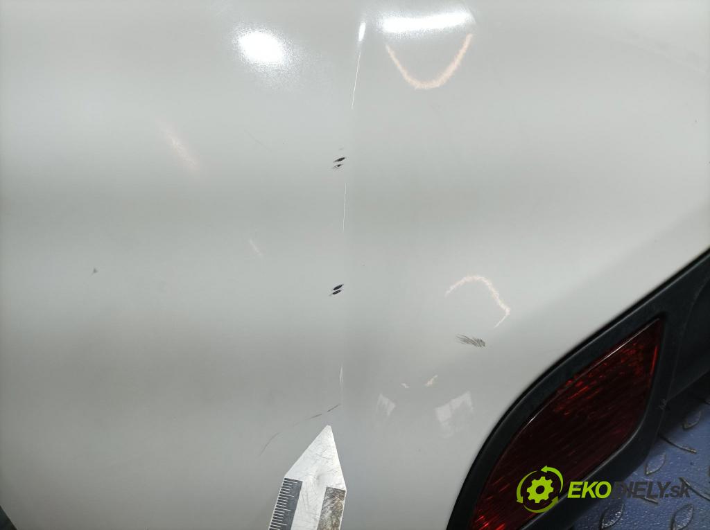 Toyota Yaris 2014 nárazník zad