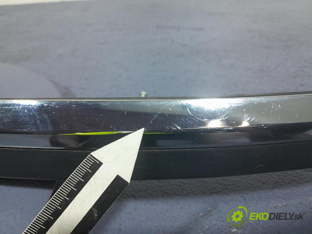 Lexus ES 2023 zaslepka: zad 76811-33320