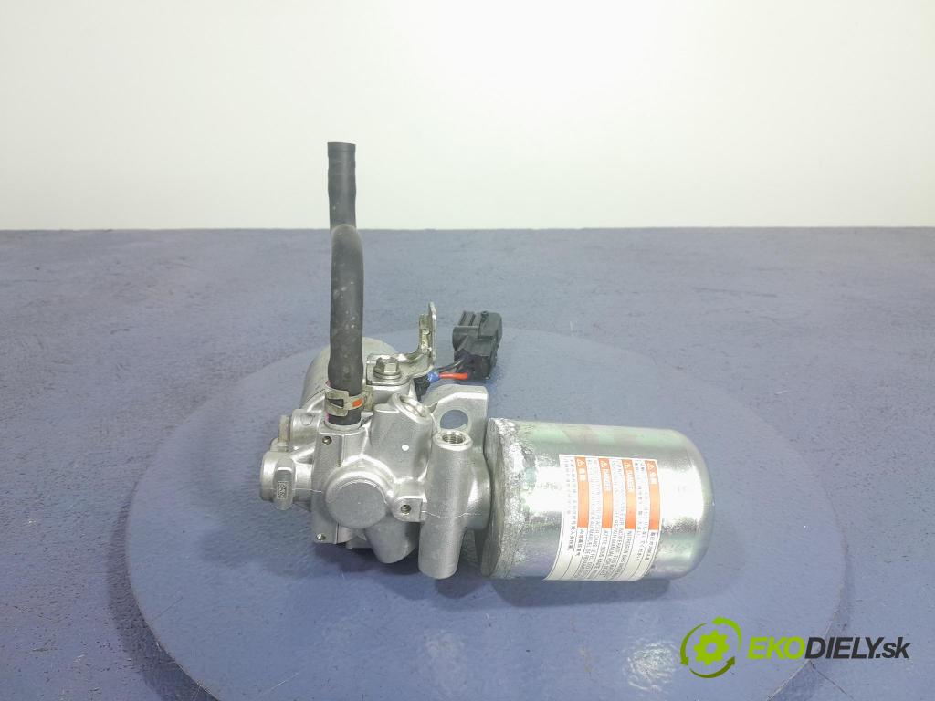 Lexus ES 2023 čerpadlo Brzda: 47070-33050