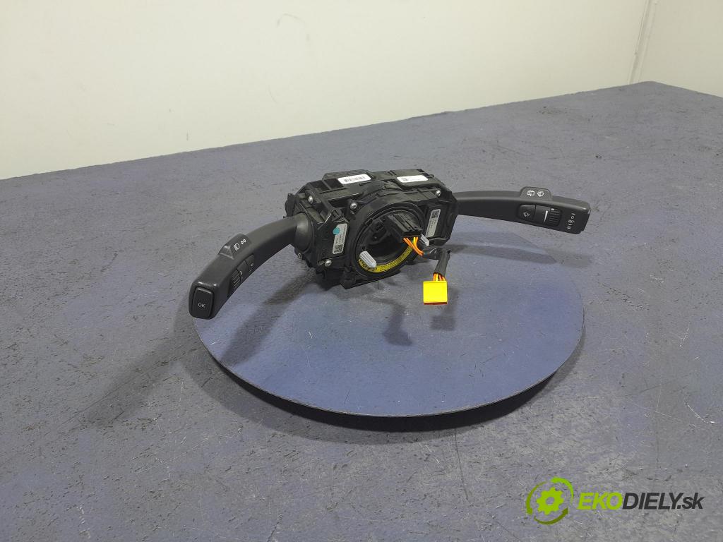 Volvo V40 2013 prepínač Komplex: 31327903