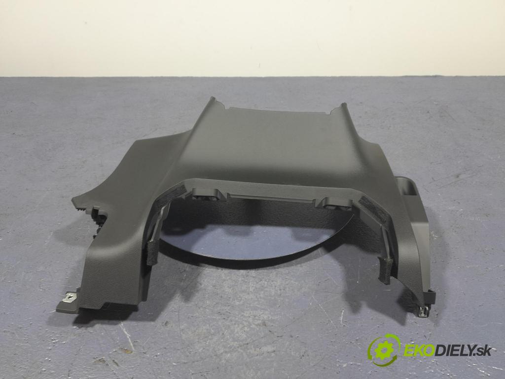 Volvo V40 2013 kryt Plast: Interiéry: 9123483