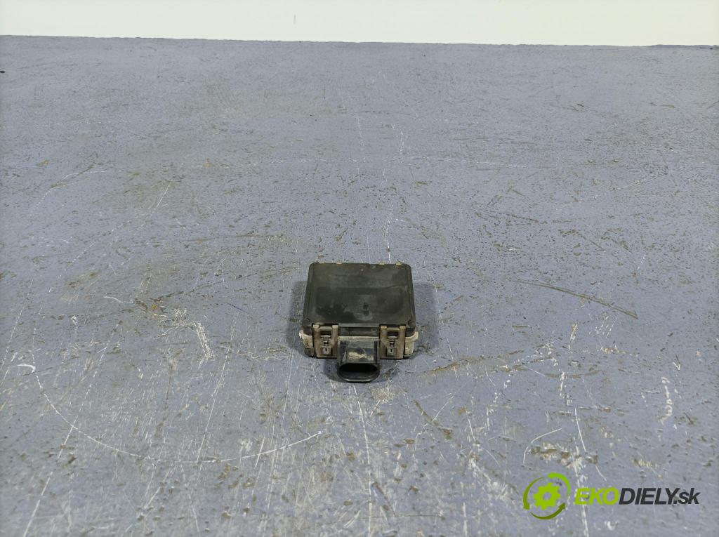Nissan Navara 2019 Radar: 28438-5JU1B