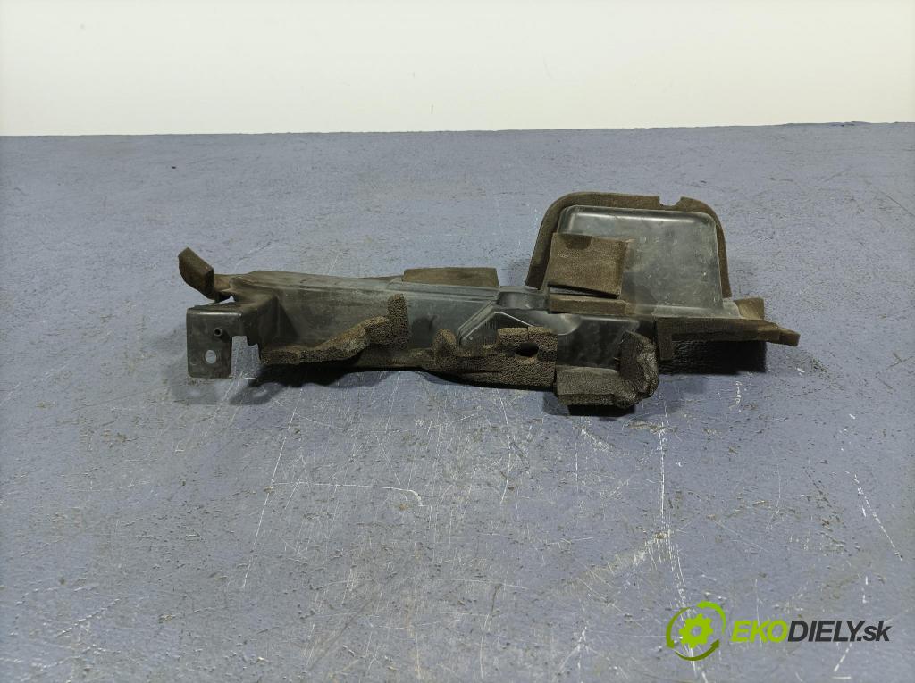 Nissan Navara 2019 Vstup: Vzduch: 21468-5JU0A