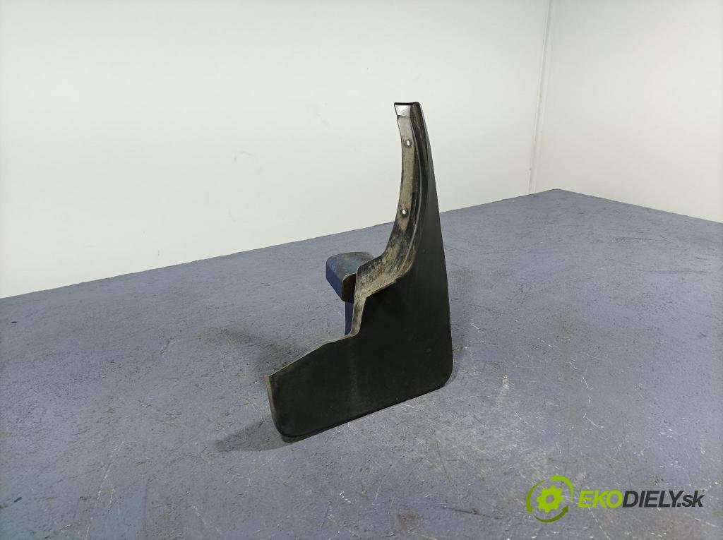 Nissan Navara 2019 kryt Plast: podvozek: 63850-4JB0A