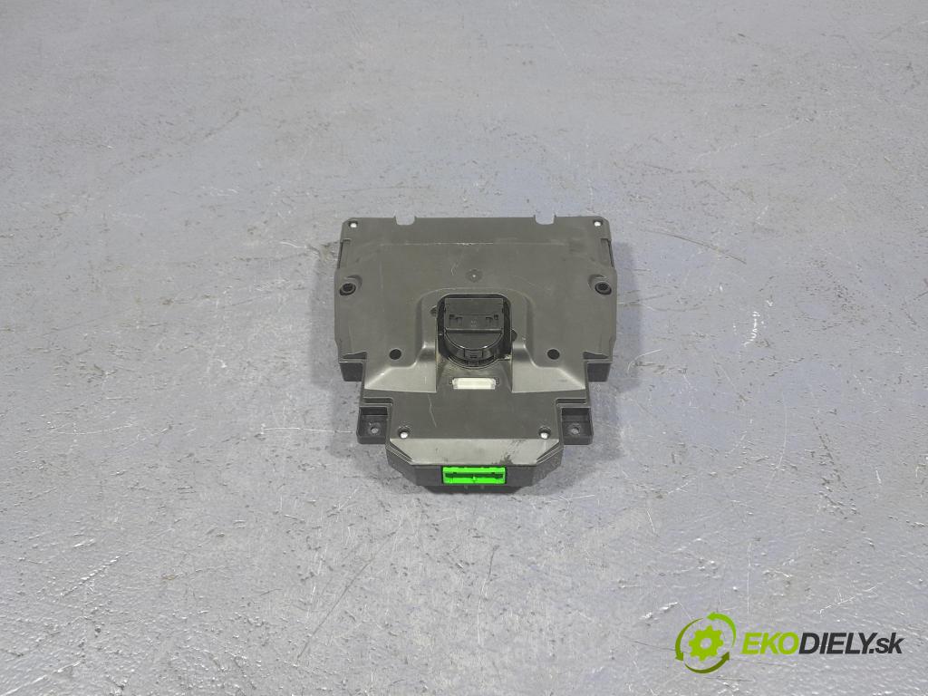 Volvo V40 2013 prepínač Klimatizácia: Prúd vzduchu: 31288103