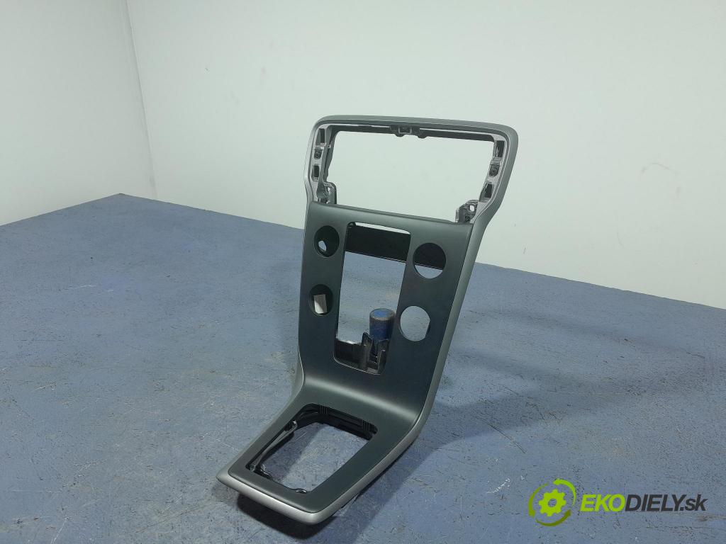 Volvo V40 2013 lišta Dekoratívní: Uvnitř 31306639