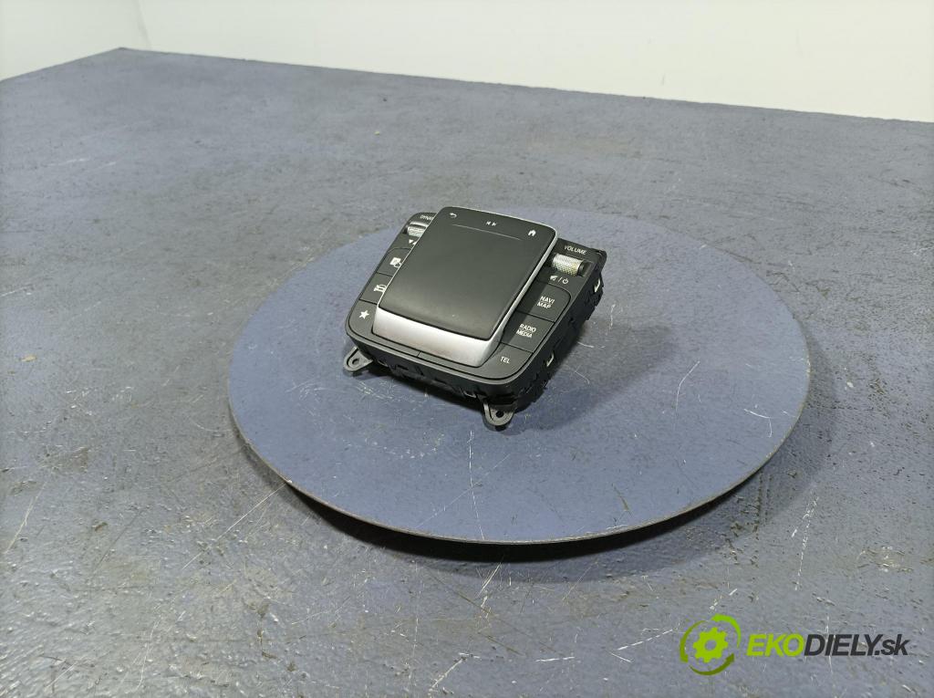 Mercedes A-klasa 2021 prepínač A2479003903