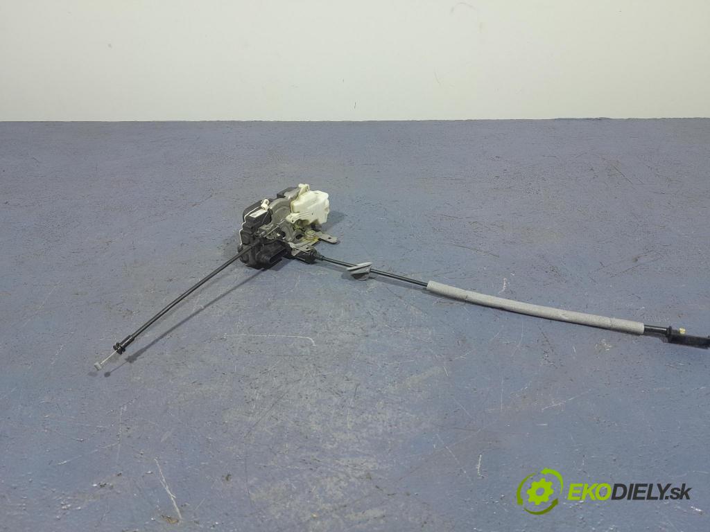 Volvo V40 2013 zámok dvere Predné Vľavo: 31301421