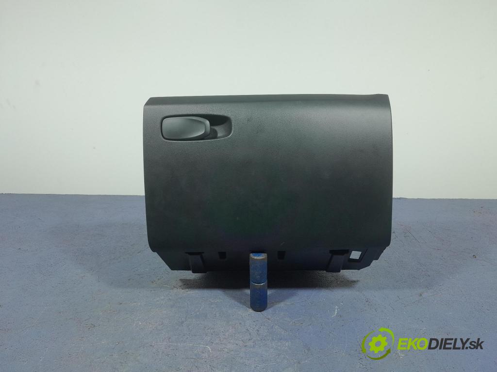 Volvo V40 2013 kastlík 39824225