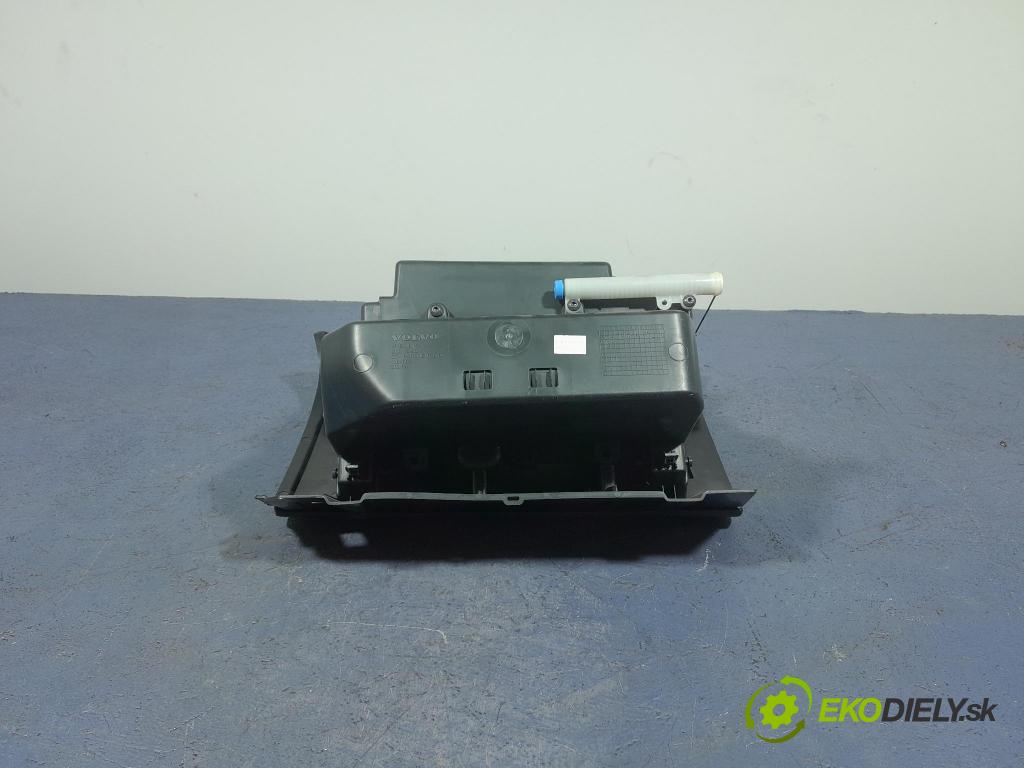 Volvo V40 2013 kastlík 39824225