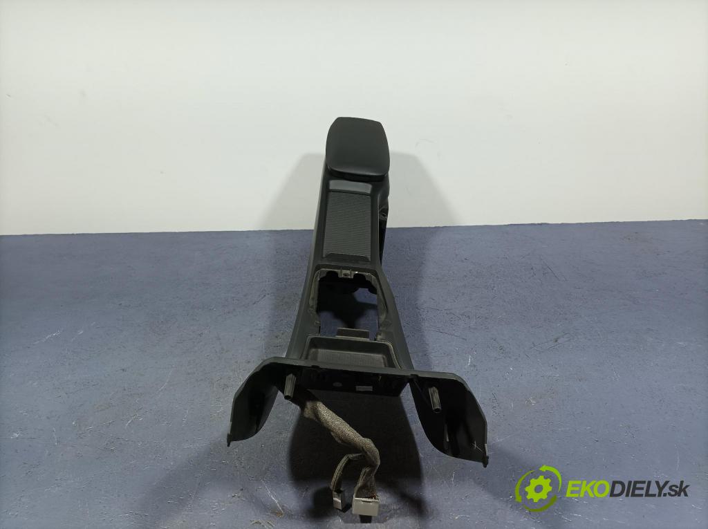 Volvo V40 2013 operadlo 08632771