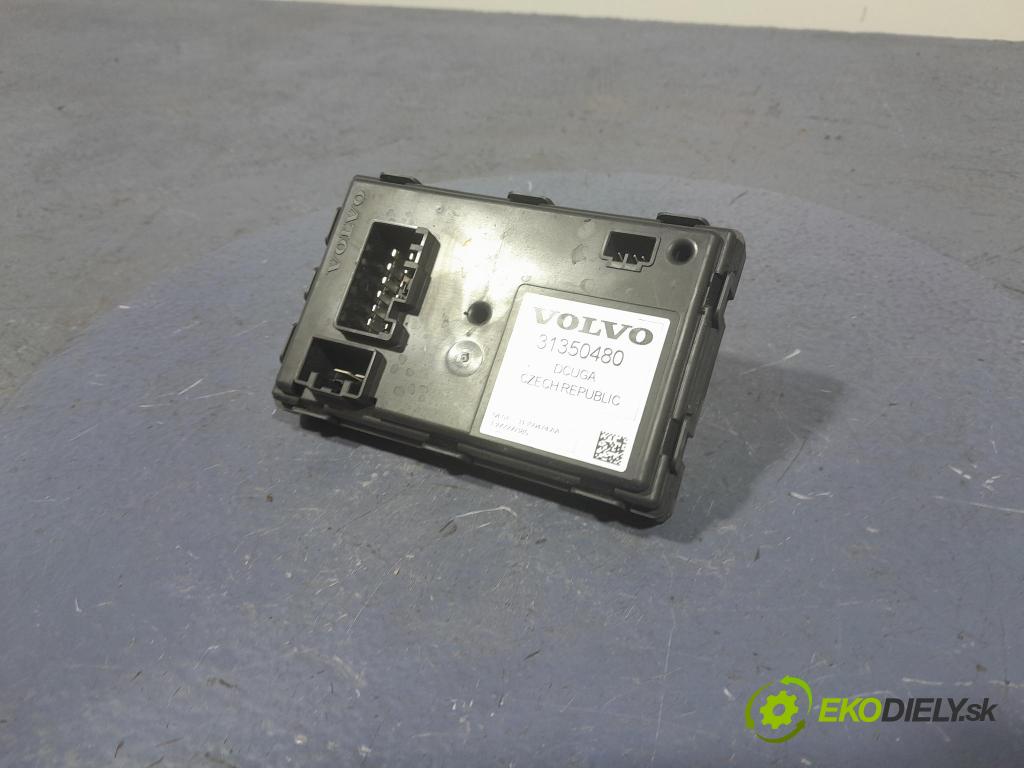 Volvo V40 2013 riadiaca jednotka 31350480