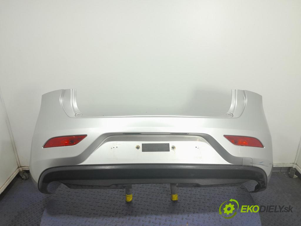 Volvo V40 2013 nárazník zad