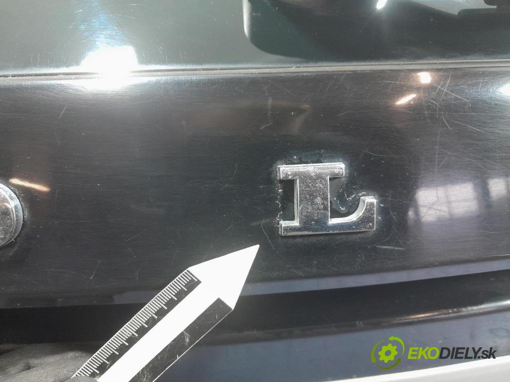 Volvo V40 2013 zadna dveře kufra: kufra: