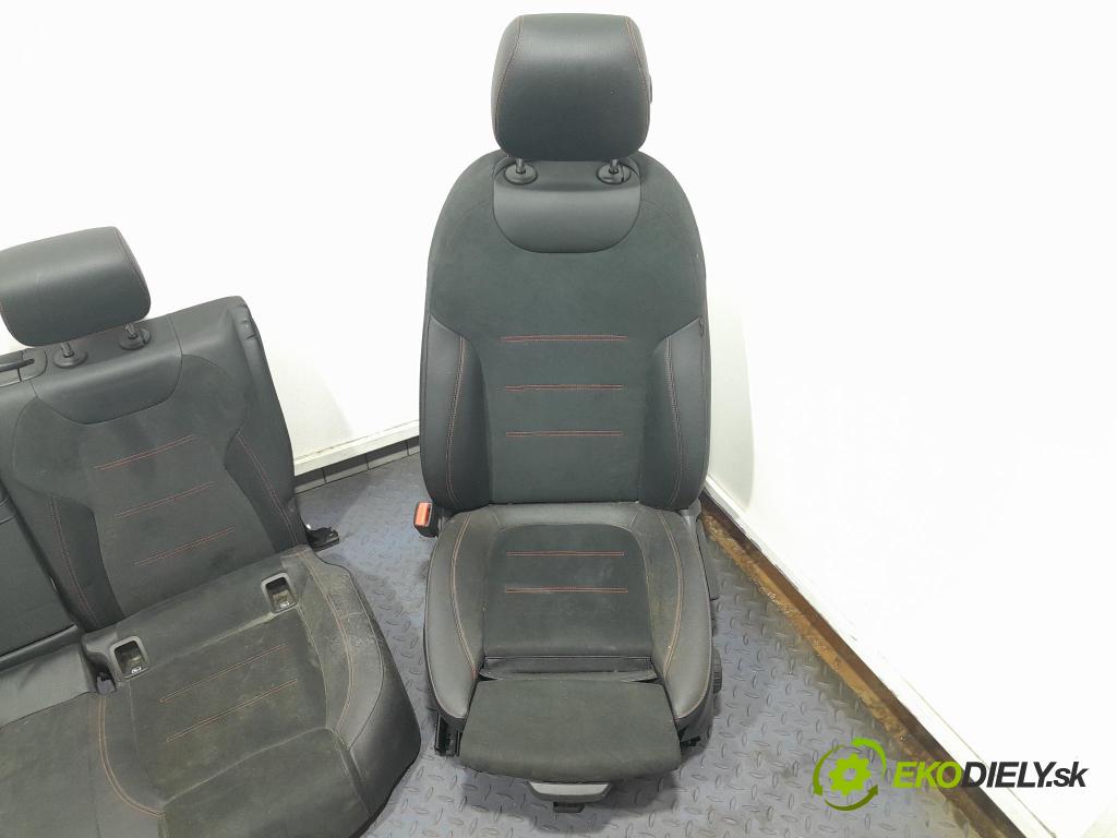 Mercedes A-klasa 2021 sedačke: Set.:
