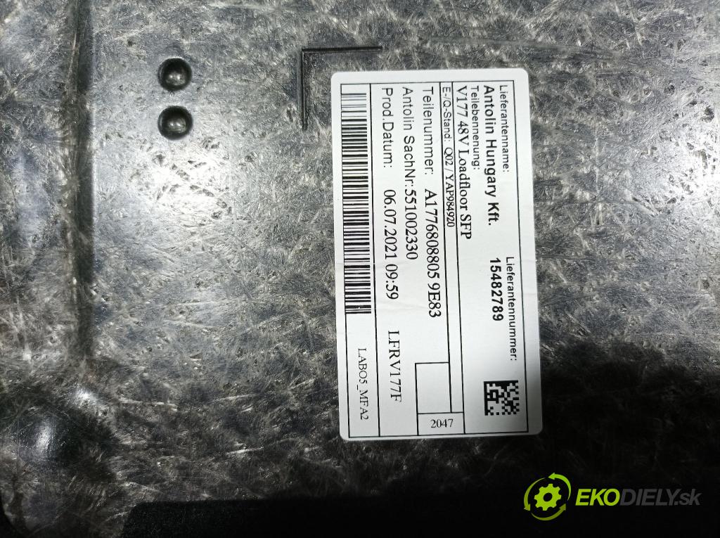 Mercedes A-klasa 2021 koberec do auta A1776808805