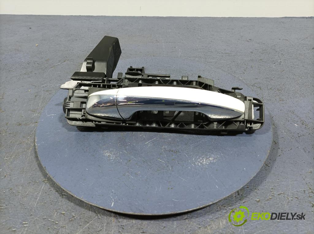Mercedes A-klasa 2021 rukoväť Predné ľavá A0997601902
