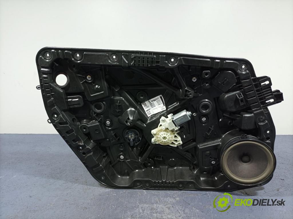 Mercedes A-klasa 2021 mechanizmus okna Okná: Predné Vľavo:
