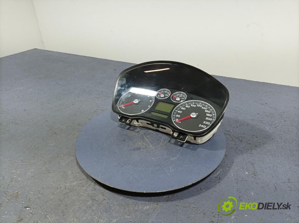Ford Focus 2006 prístrojovka/ budíky 3M5F-10A855-A